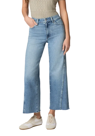 Anessa With Twisted Seam - Explorer